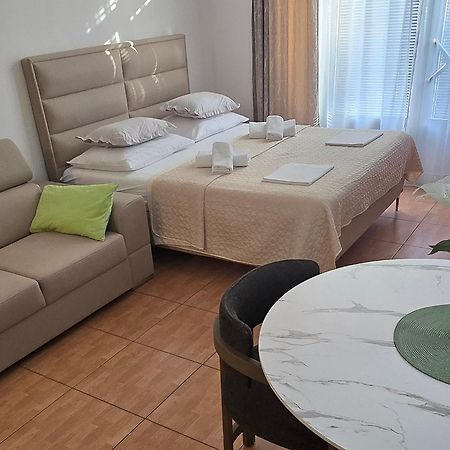 Apartmani Katarina Makarska Exterior foto